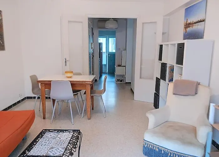 Апартаменты 100m Des Plages Centre