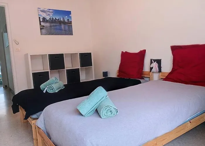 100m Des Plages Centre * Antibes