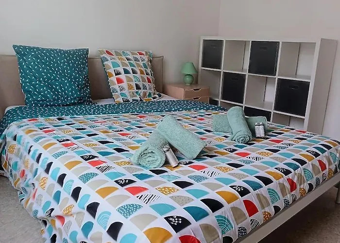 100m Des Plages Centre Daire Antibes